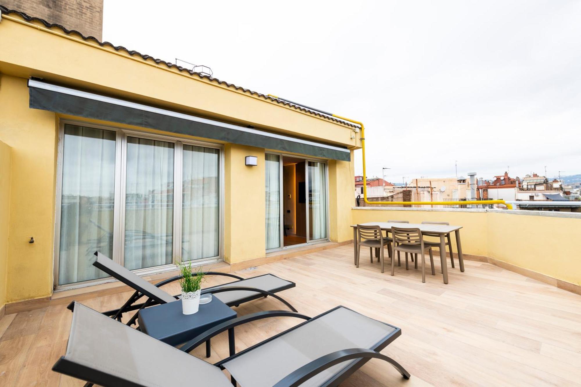 Atenea Calabria Aparthotel Barcellona