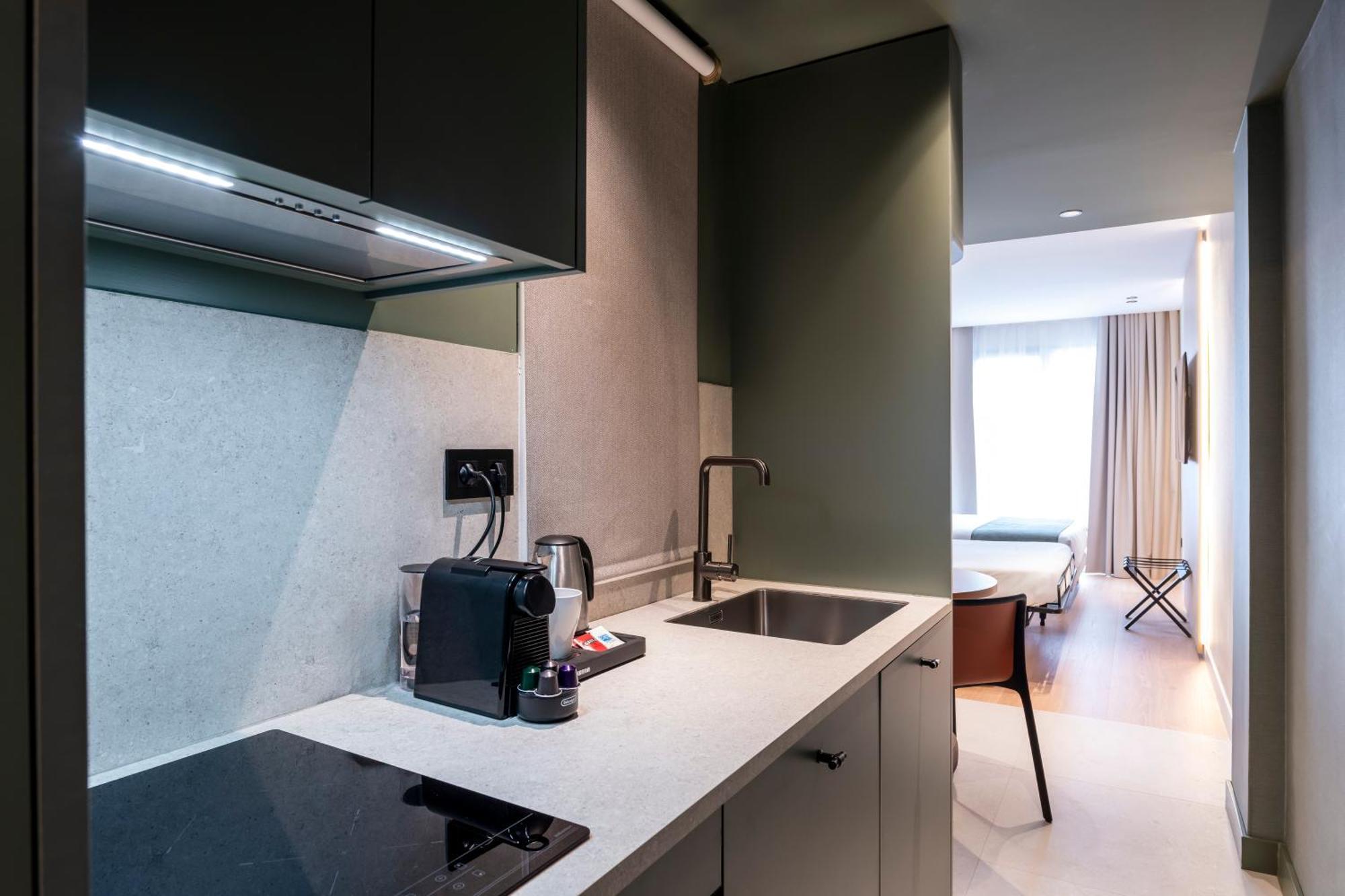 Aparthotel Atenea Calabria Barcellona