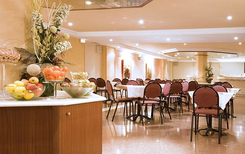 Atenea Calabria Aparthotel Barcellona