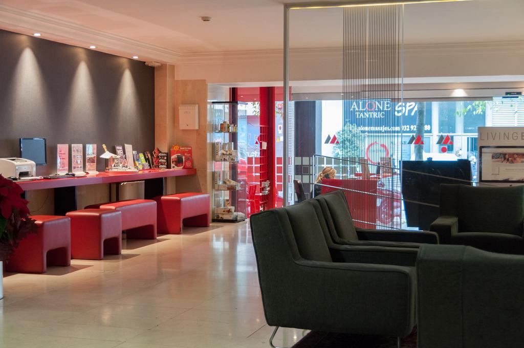 Atenea Calabria Aparthotel Barcellona