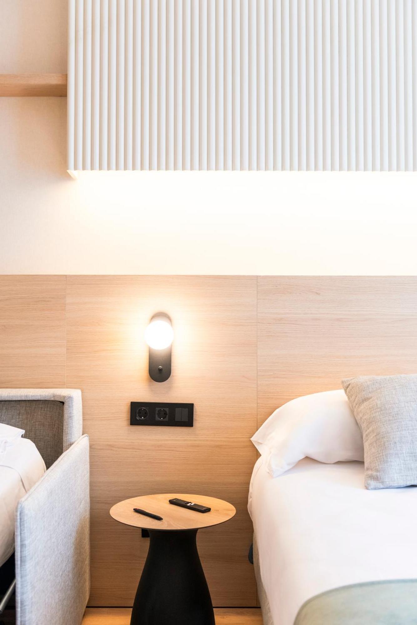 Atenea Calabria Apart-hotel Barcelona